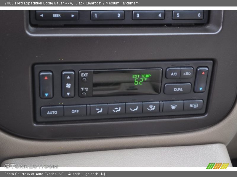 Black Clearcoat / Medium Parchment 2003 Ford Expedition Eddie Bauer 4x4