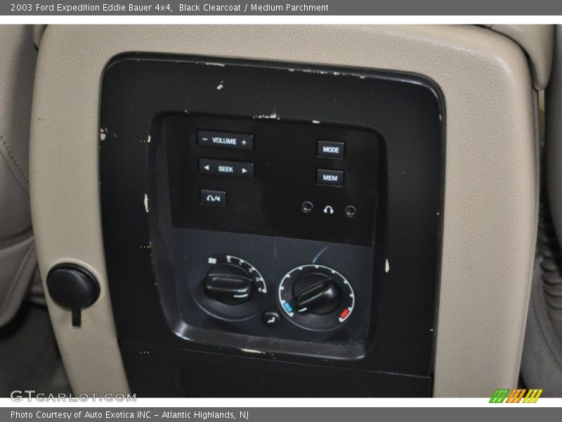 Black Clearcoat / Medium Parchment 2003 Ford Expedition Eddie Bauer 4x4