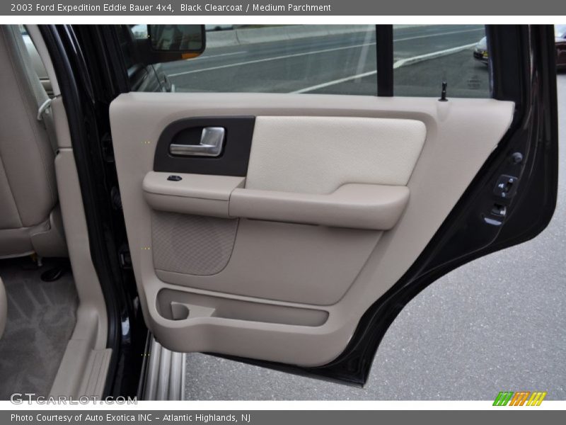 Black Clearcoat / Medium Parchment 2003 Ford Expedition Eddie Bauer 4x4