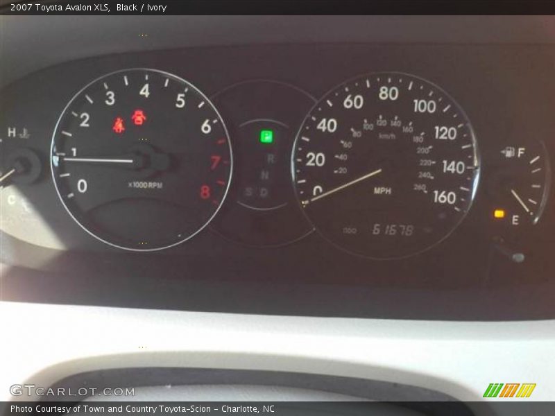 Black / Ivory 2007 Toyota Avalon XLS