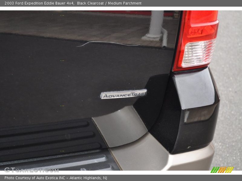 Black Clearcoat / Medium Parchment 2003 Ford Expedition Eddie Bauer 4x4