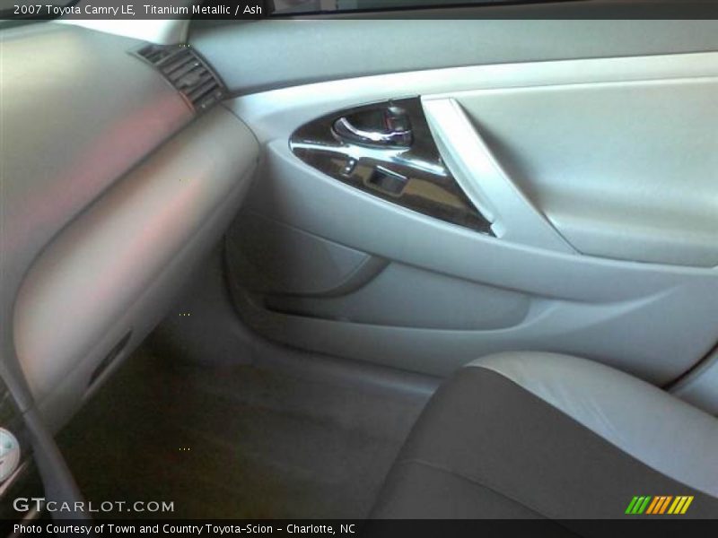 Titanium Metallic / Ash 2007 Toyota Camry LE