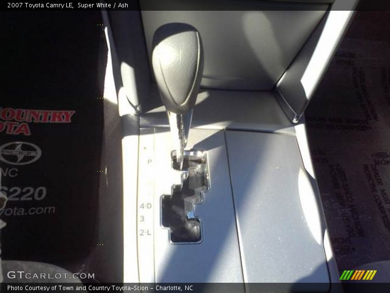 Super White / Ash 2007 Toyota Camry LE