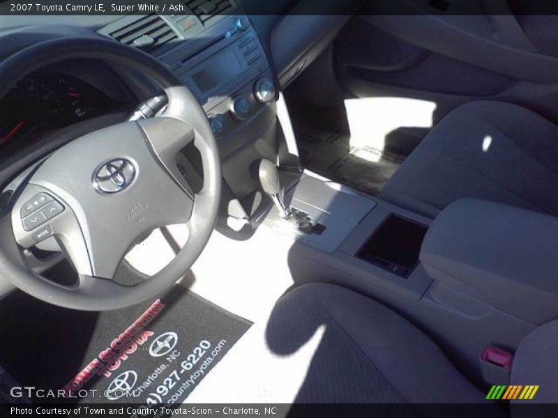 Super White / Ash 2007 Toyota Camry LE