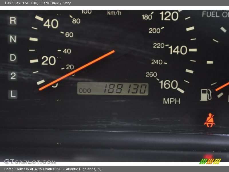 Black Onyx / Ivory 1997 Lexus SC 400