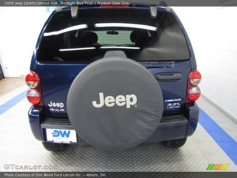 Midnight Blue Pearl / Medium Slate Gray 2006 Jeep Liberty Limited 4x4