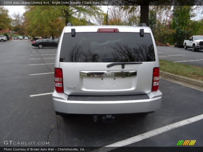 Bright Silver Metallic / Dark Slate Gray 2009 Jeep Liberty Limited 4x4