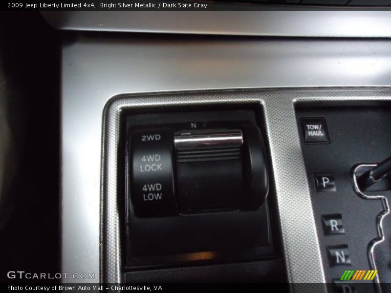 Bright Silver Metallic / Dark Slate Gray 2009 Jeep Liberty Limited 4x4