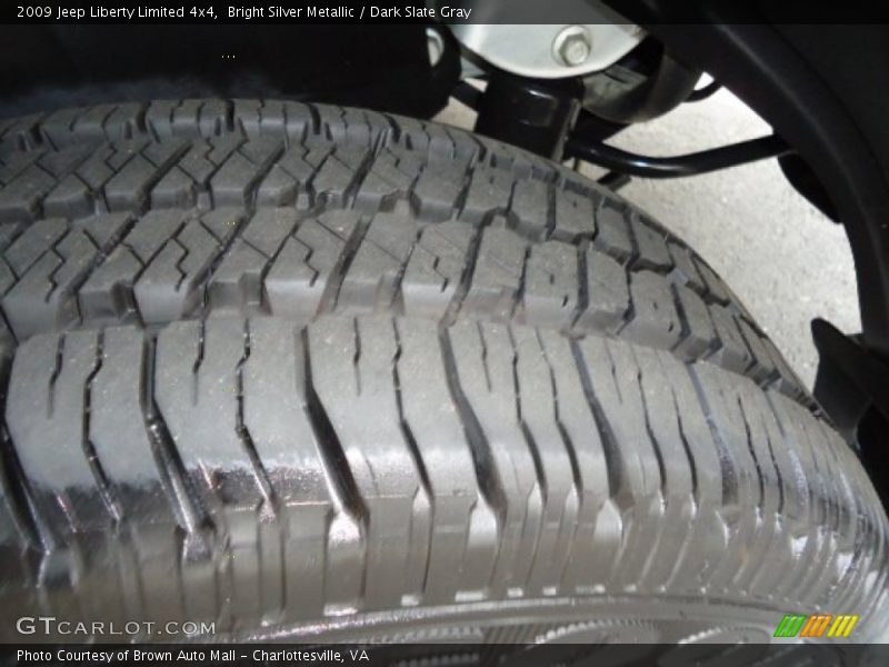 Bright Silver Metallic / Dark Slate Gray 2009 Jeep Liberty Limited 4x4