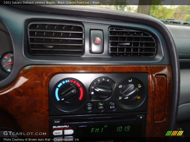 Black Granite Pearlcoat / Black 2001 Subaru Outback Limited Wagon