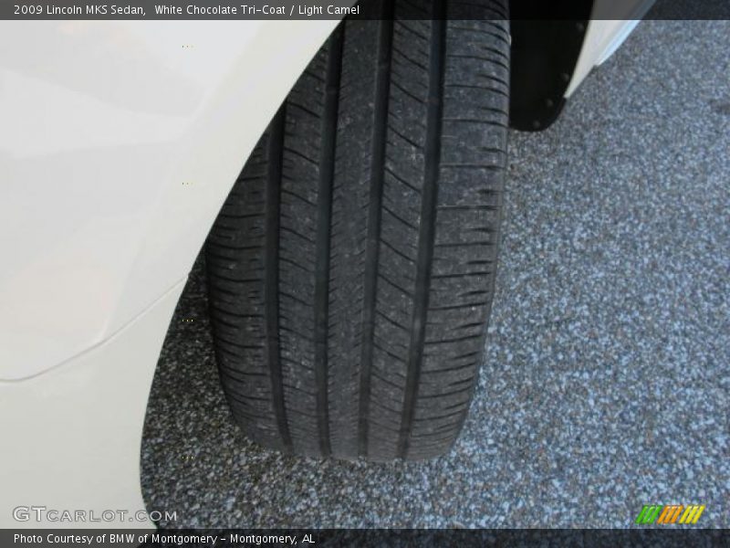 White Chocolate Tri-Coat / Light Camel 2009 Lincoln MKS Sedan