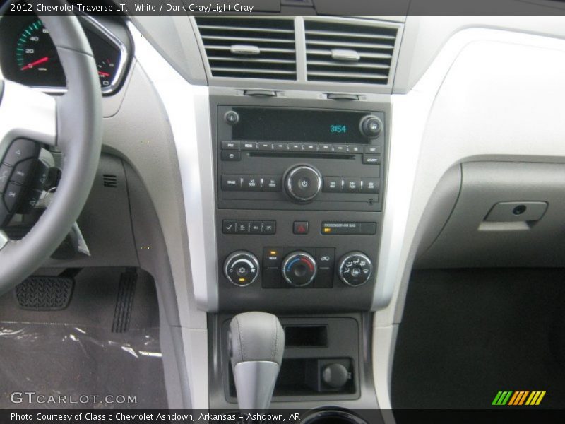 White / Dark Gray/Light Gray 2012 Chevrolet Traverse LT