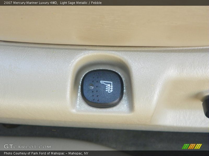 Light Sage Metallic / Pebble 2007 Mercury Mariner Luxury 4WD