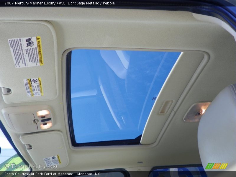Light Sage Metallic / Pebble 2007 Mercury Mariner Luxury 4WD