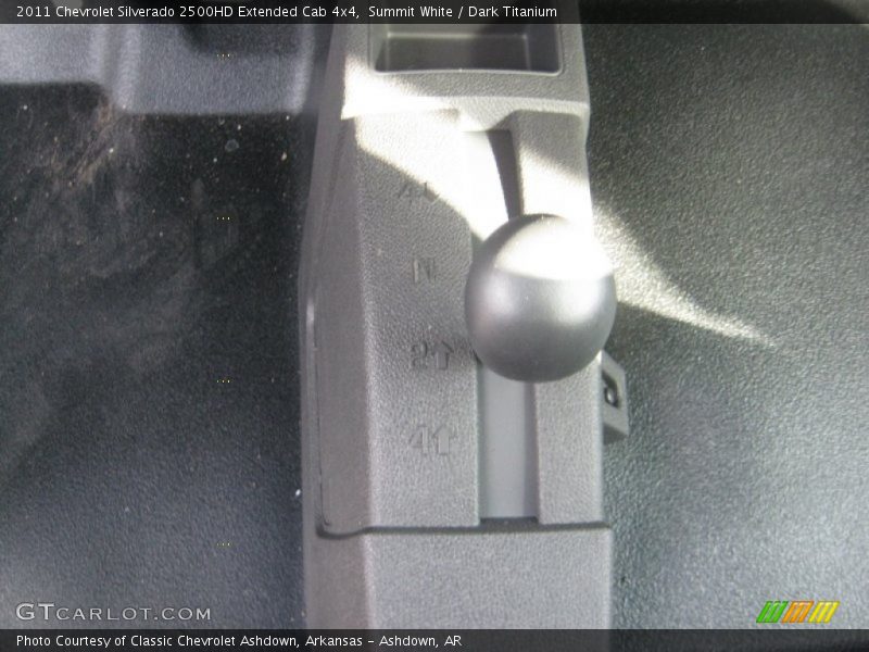 Summit White / Dark Titanium 2011 Chevrolet Silverado 2500HD Extended Cab 4x4