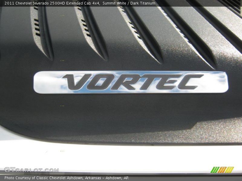 Summit White / Dark Titanium 2011 Chevrolet Silverado 2500HD Extended Cab 4x4