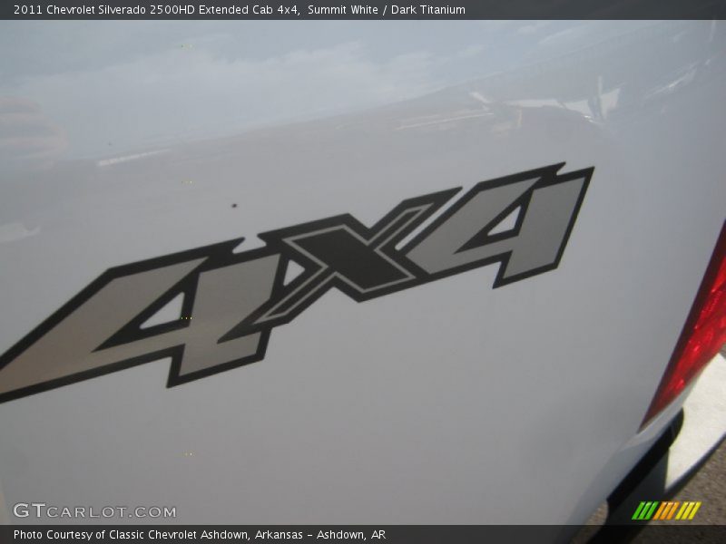Summit White / Dark Titanium 2011 Chevrolet Silverado 2500HD Extended Cab 4x4