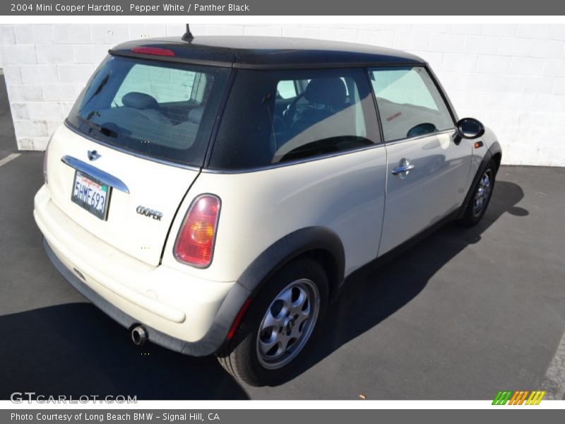 Pepper White / Panther Black 2004 Mini Cooper Hardtop