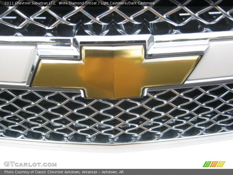White Diamond Tricoat / Light Cashmere/Dark Cashmere 2011 Chevrolet Suburban LTZ