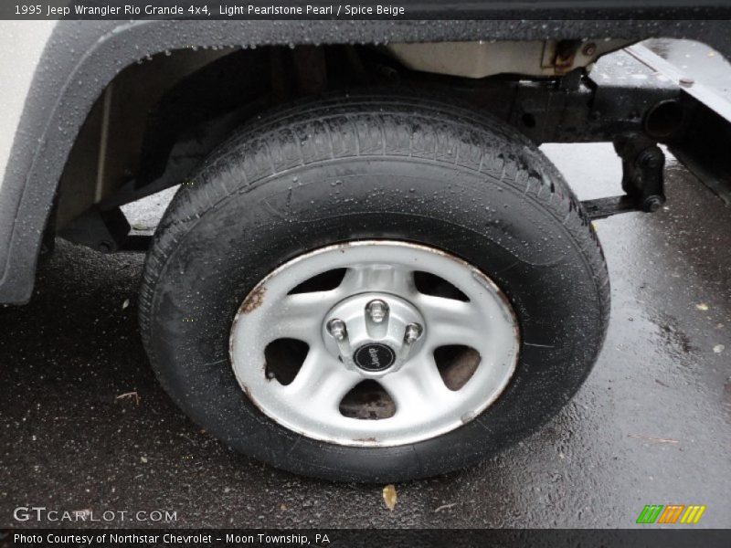  1995 Wrangler Rio Grande 4x4 Wheel