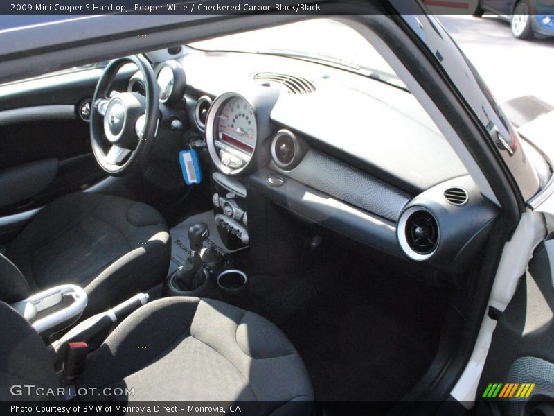 Pepper White / Checkered Carbon Black/Black 2009 Mini Cooper S Hardtop