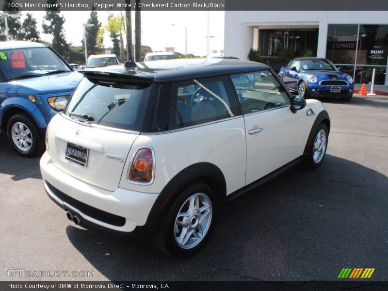 Pepper White / Checkered Carbon Black/Black 2009 Mini Cooper S Hardtop