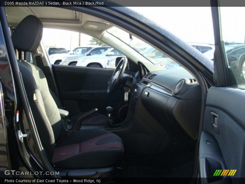 Black Mica / Black/Red 2005 Mazda MAZDA3 s Sedan