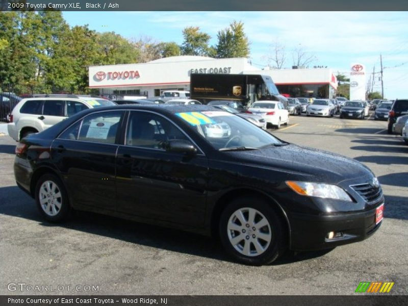 Black / Ash 2009 Toyota Camry XLE