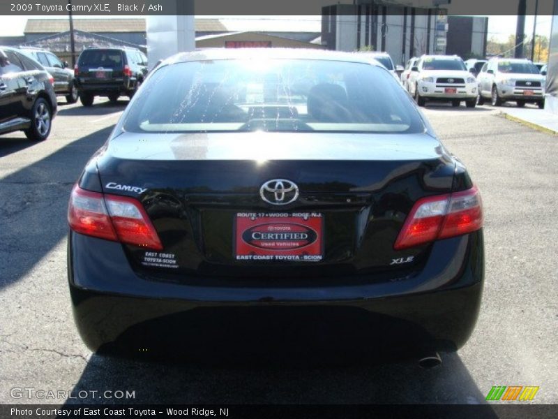 Black / Ash 2009 Toyota Camry XLE