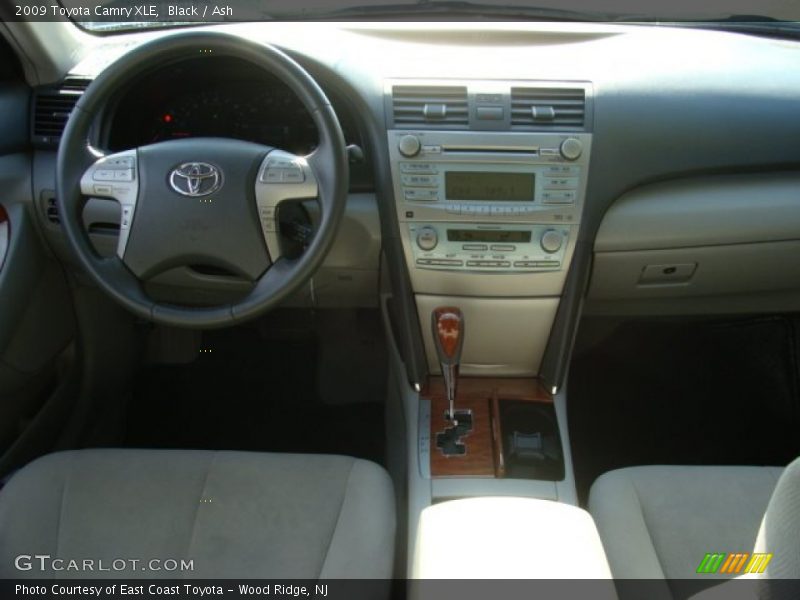 Black / Ash 2009 Toyota Camry XLE