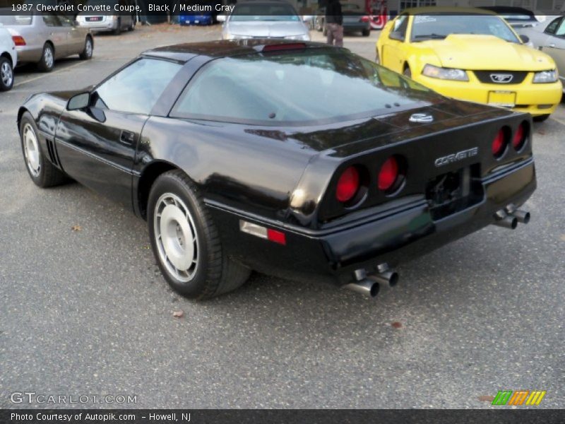Black / Medium Gray 1987 Chevrolet Corvette Coupe