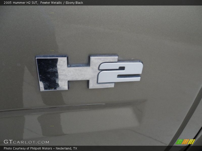 Pewter Metallic / Ebony Black 2005 Hummer H2 SUT