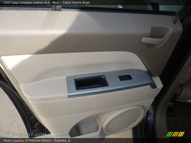 Black / Pastel Pebble Beige 2007 Jeep Compass Limited 4x4