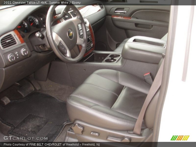 Summit White / Ebony 2011 Chevrolet Tahoe LT 4x4