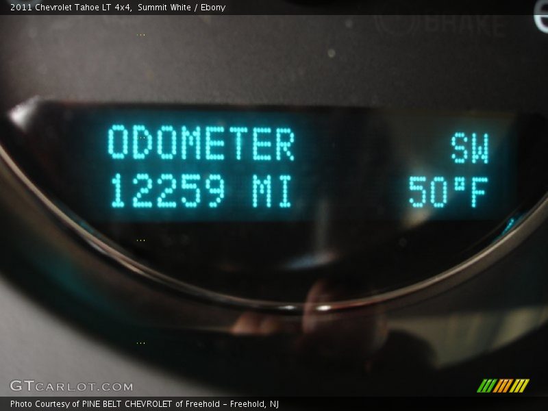 Summit White / Ebony 2011 Chevrolet Tahoe LT 4x4