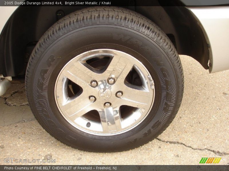  2005 Durango Limited 4x4 Wheel