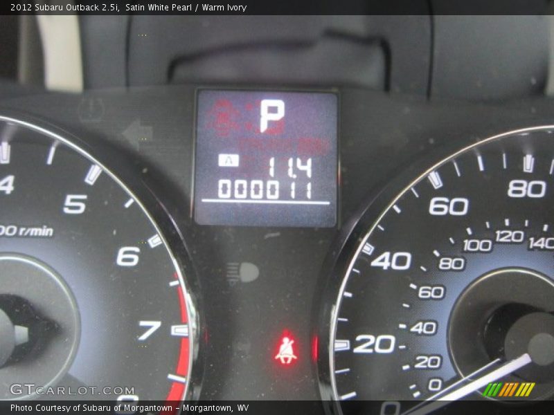 Satin White Pearl / Warm Ivory 2012 Subaru Outback 2.5i