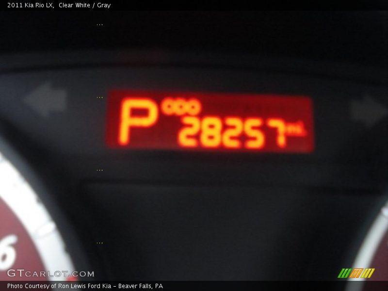 Clear White / Gray 2011 Kia Rio LX