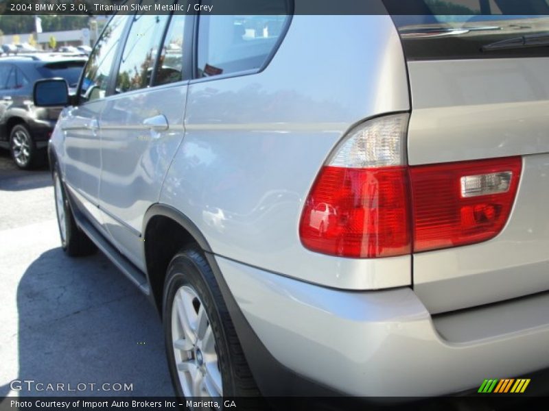 Titanium Silver Metallic / Grey 2004 BMW X5 3.0i