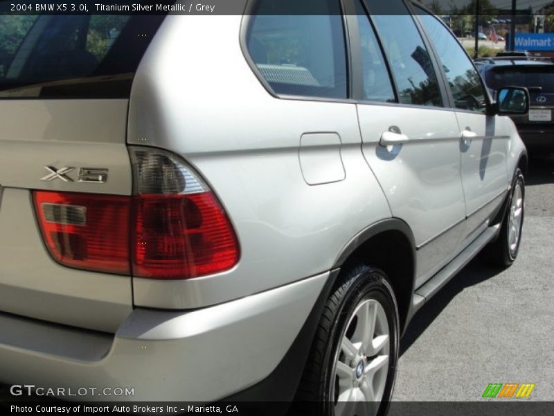 Titanium Silver Metallic / Grey 2004 BMW X5 3.0i