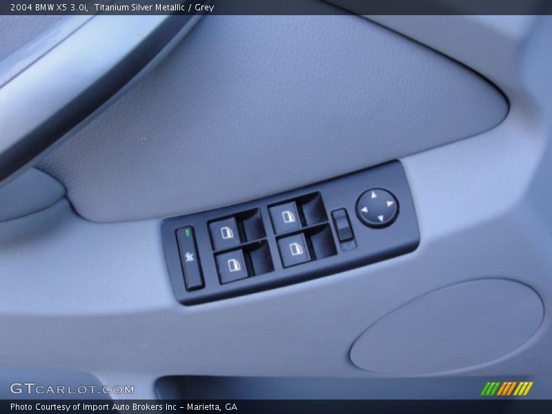 Titanium Silver Metallic / Grey 2004 BMW X5 3.0i