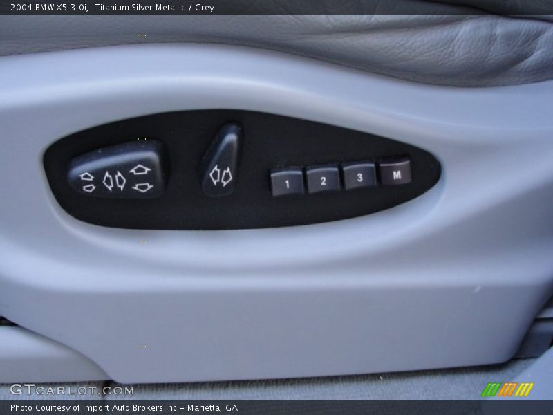 Titanium Silver Metallic / Grey 2004 BMW X5 3.0i