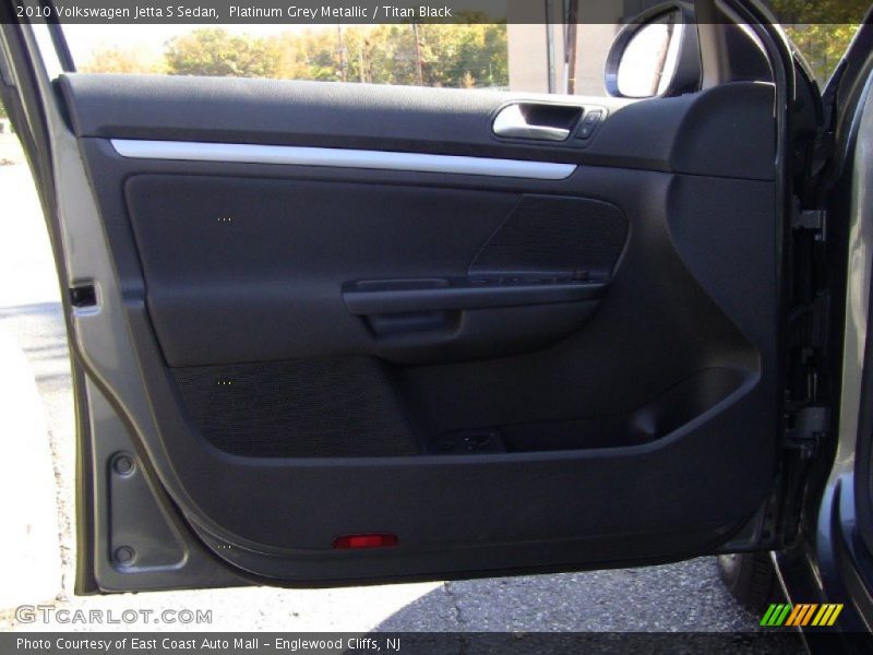 Platinum Grey Metallic / Titan Black 2010 Volkswagen Jetta S Sedan