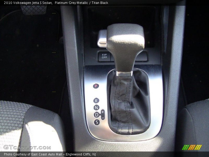 Platinum Grey Metallic / Titan Black 2010 Volkswagen Jetta S Sedan