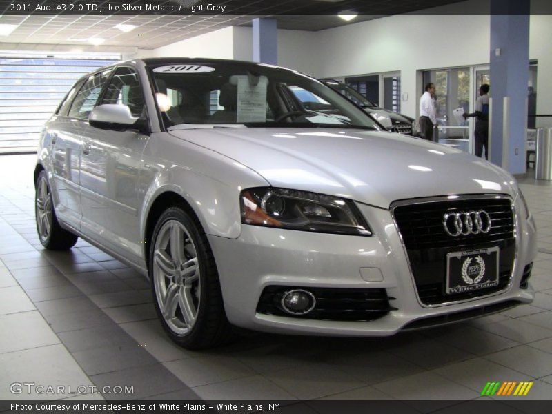 Ice Silver Metallic / Light Grey 2011 Audi A3 2.0 TDI
