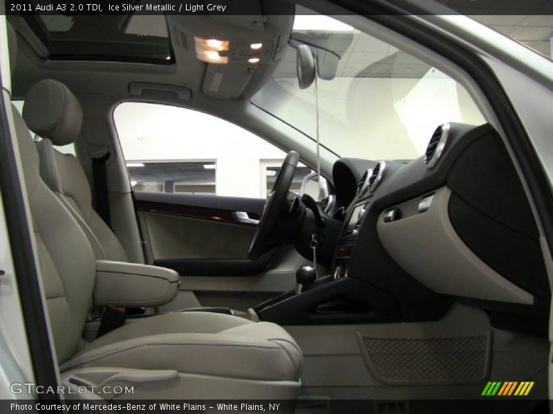 Ice Silver Metallic / Light Grey 2011 Audi A3 2.0 TDI