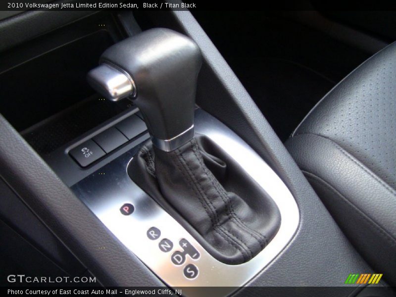 Black / Titan Black 2010 Volkswagen Jetta Limited Edition Sedan