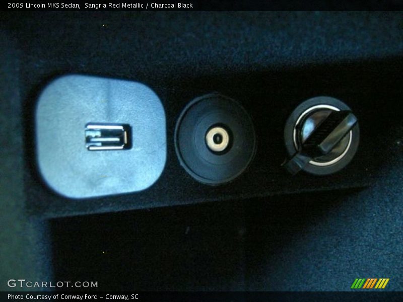 Sangria Red Metallic / Charcoal Black 2009 Lincoln MKS Sedan