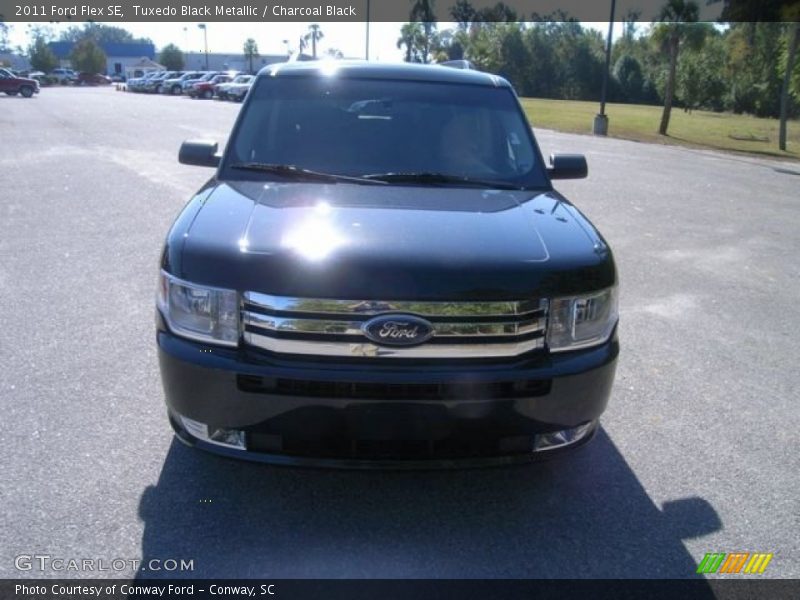 Tuxedo Black Metallic / Charcoal Black 2011 Ford Flex SE