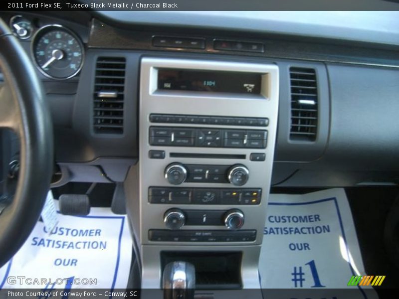 Tuxedo Black Metallic / Charcoal Black 2011 Ford Flex SE